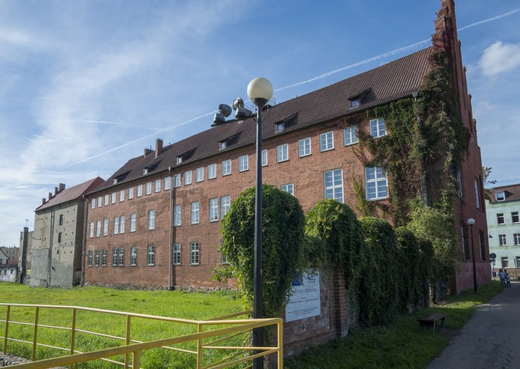 Sąd Rejonowy w Lęborku (Zamek krzyżacki pochodzi z XIV wieku)